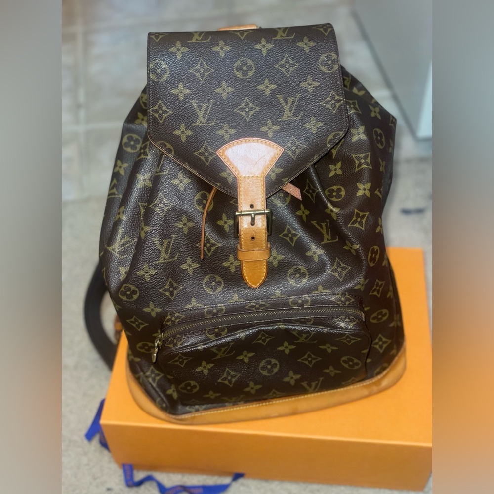 Authentic Louis Vuitton Montsouris Backpack